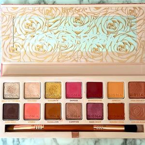 Sigma Beauty Eyeshadow Pallet - COR-DE-ROSA